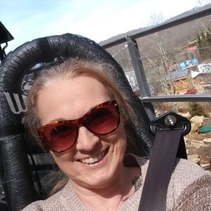 Meet your Posher, Misty